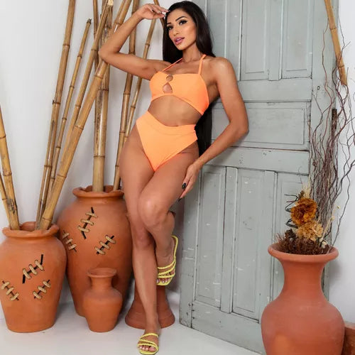 Biquíni com Amarração e Argola Hot Paint – Cintura Alta para um Visual Praia que Transforma!